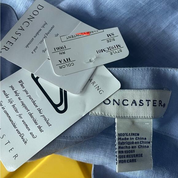 DonCaster 100% linen periwinkle blue chambray sleeveless top relaxed Small NWT - Picture 4 of 4